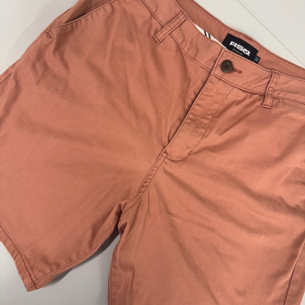 RSQ Short Chino Shorts Mens 34‎ Salmon Pink Excellent Stretch Cotton Blend 7in